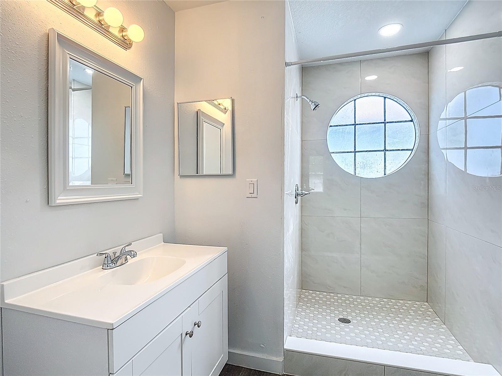 VILLAS AT SOMERSET THE - Residential