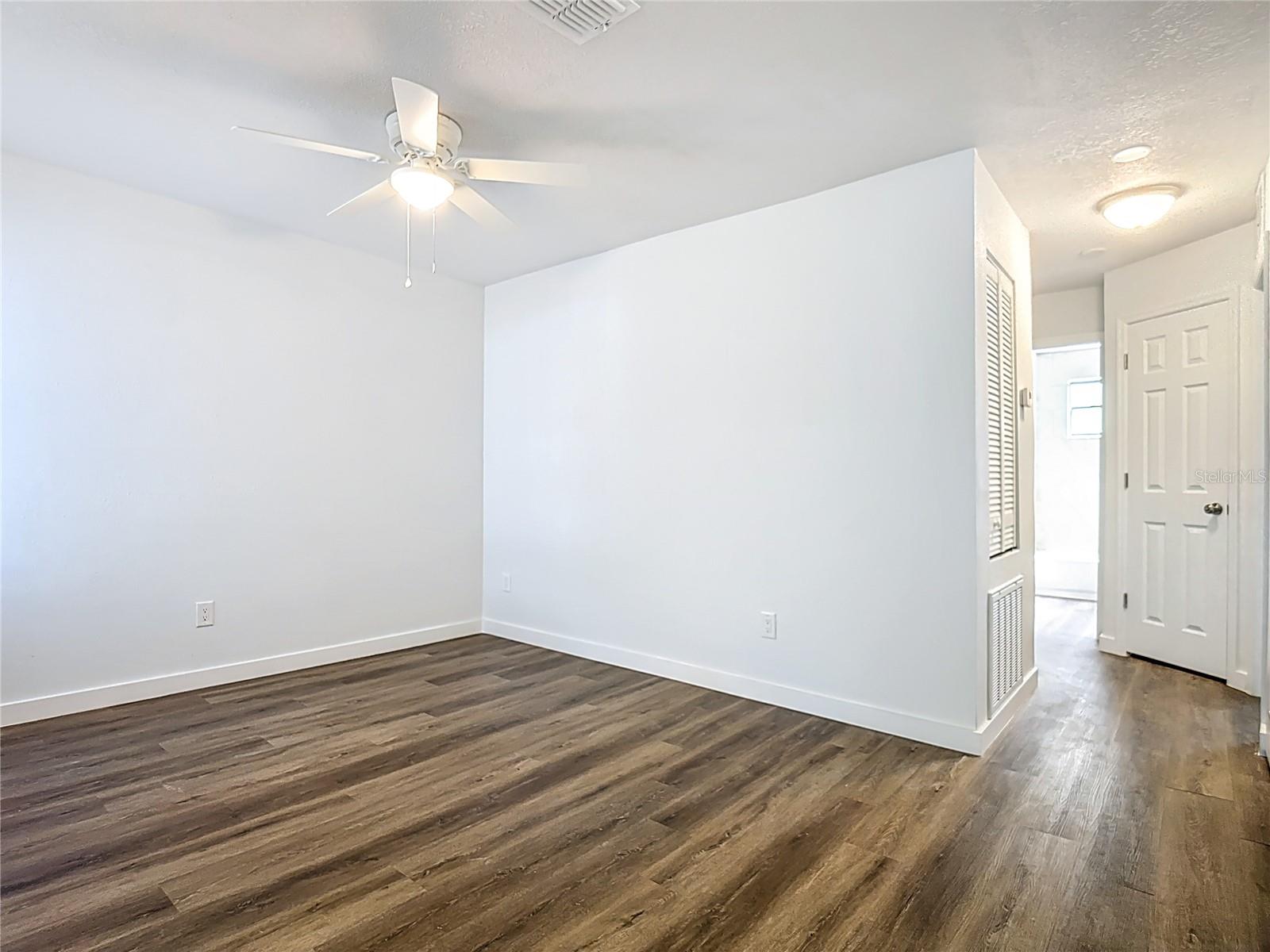 VILLAS AT SOMERSET THE - Residential