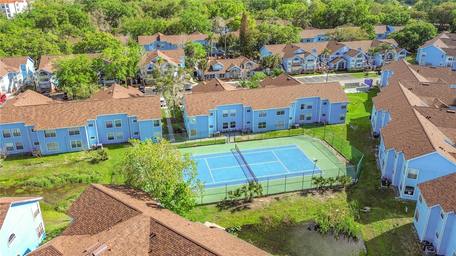 VILLAS AT SOMERSET THE - Residential