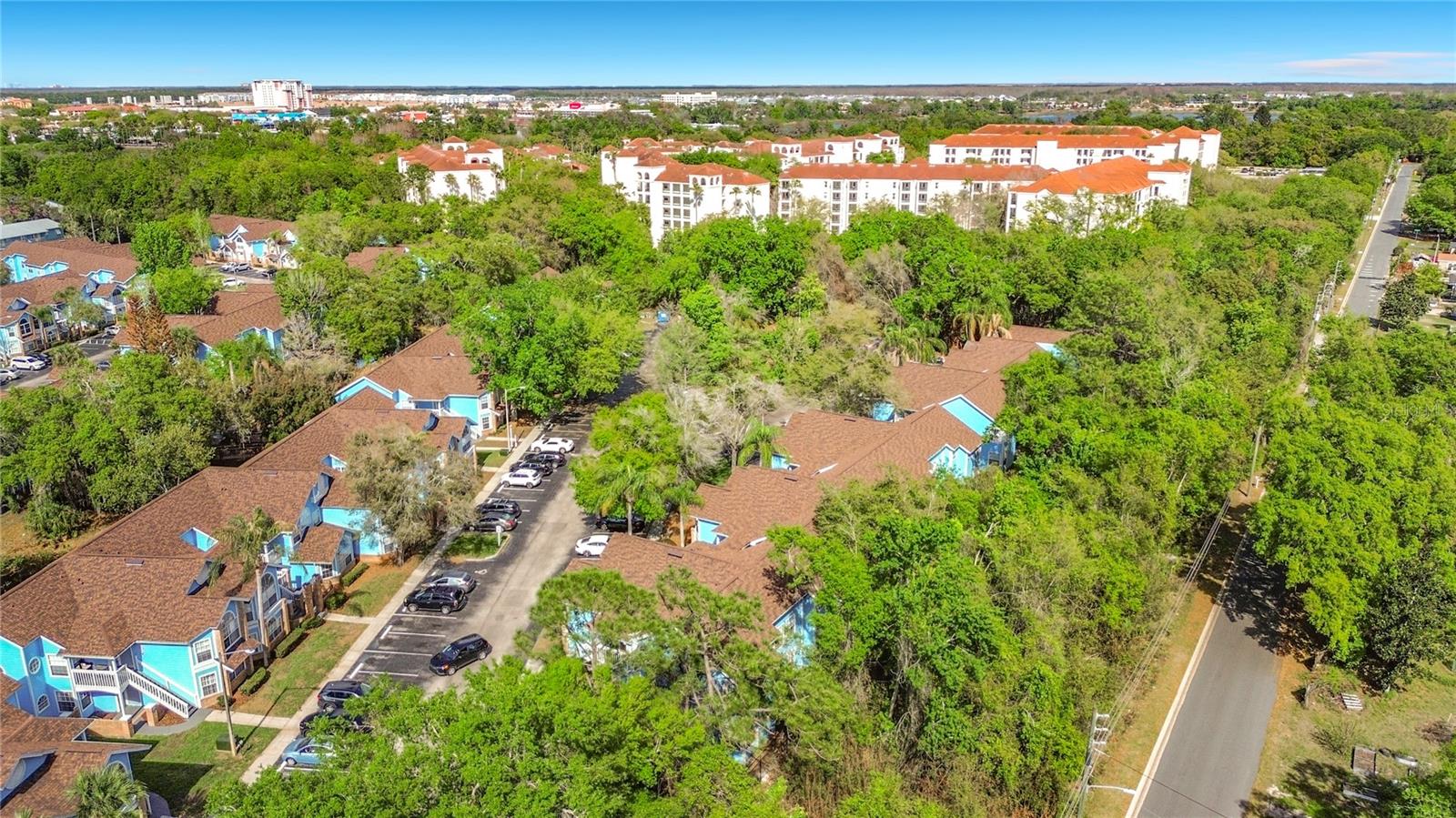 VILLAS AT SOMERSET THE - Residential