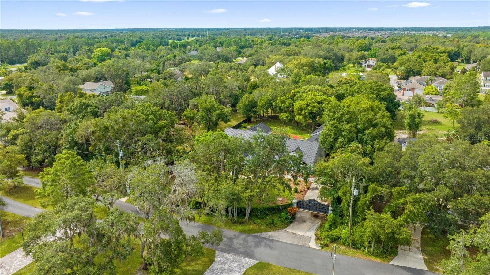 RUNNYMEDE OAKS UNREC - Residential
