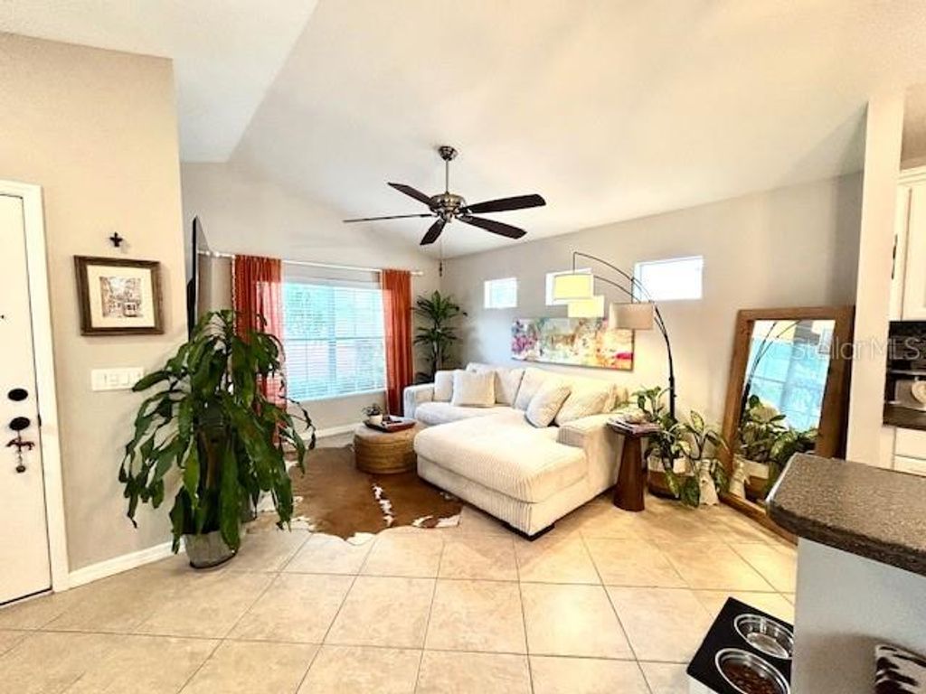 Photo of 6559 Pine Breeze Run, Sarasota, FL 34243 (MLS # A4674160)