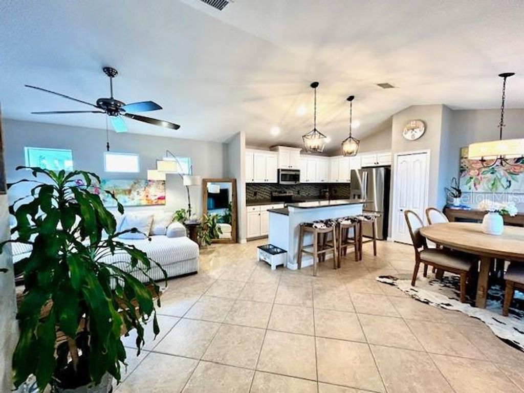 Photo of 6559 Pine Breeze Run, Sarasota, FL 34243 (MLS # A4674160)