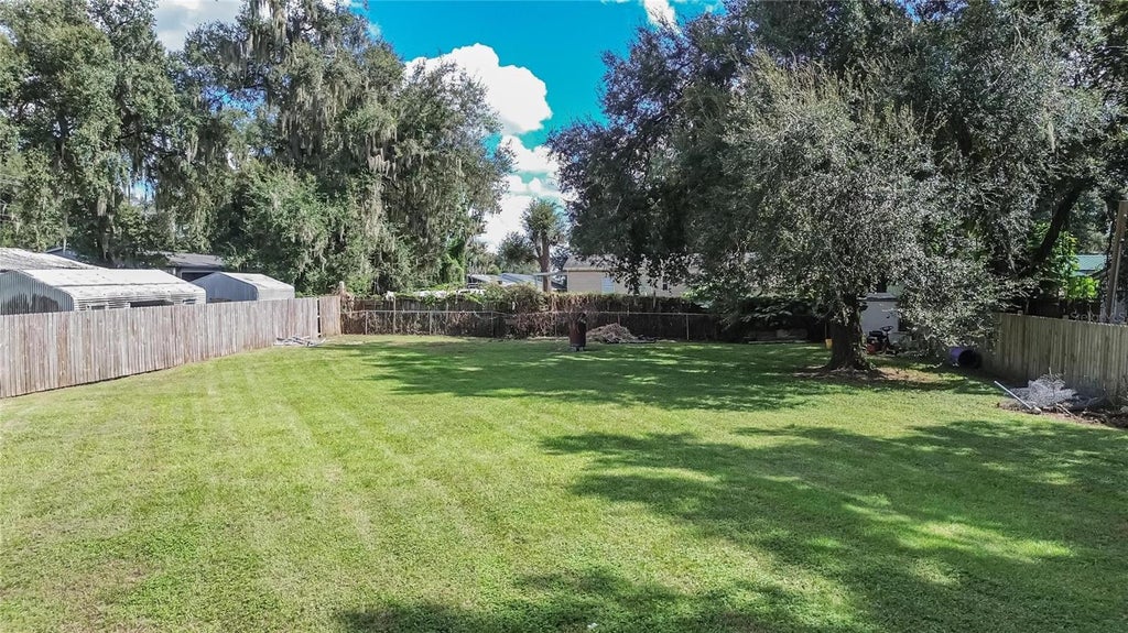 Photo of 4822 Pattys Pl, Plant City, FL 33565 (MLS # TB8558936)