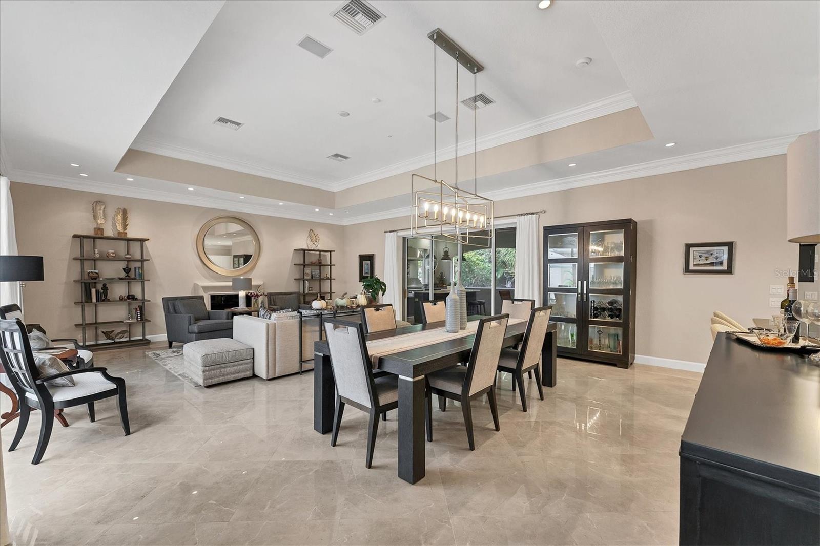 UNIVERSITY PARK COUNTRY CLUB - Residential