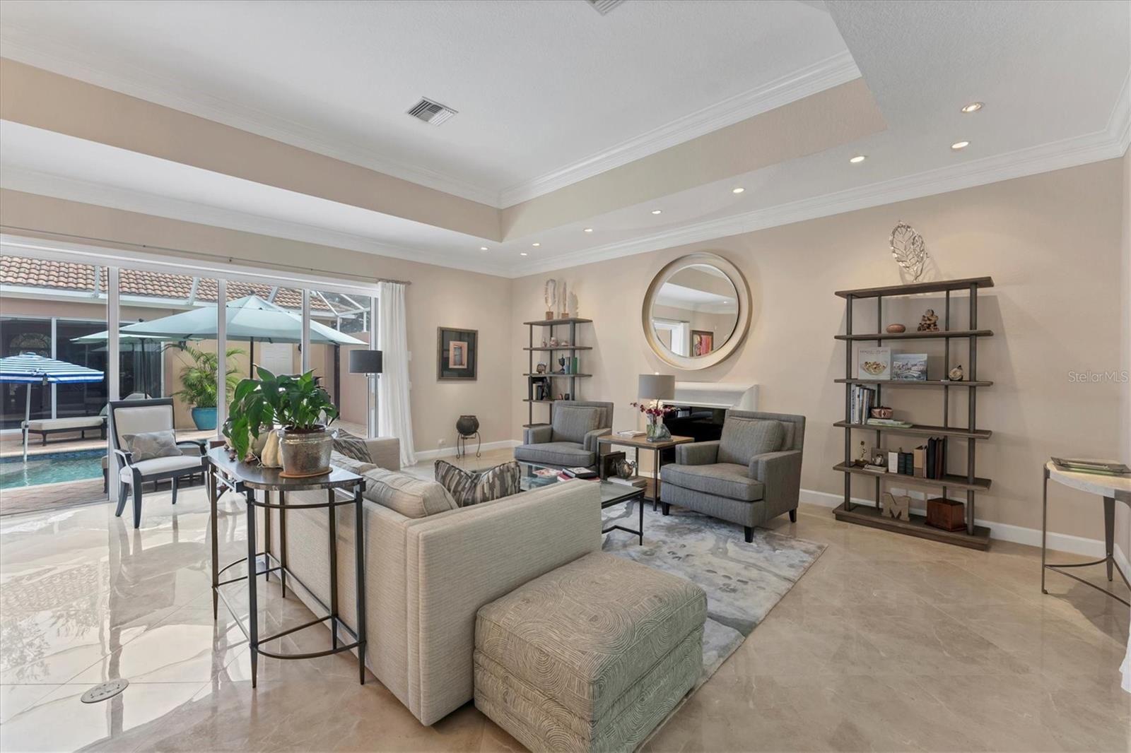 UNIVERSITY PARK COUNTRY CLUB - Residential