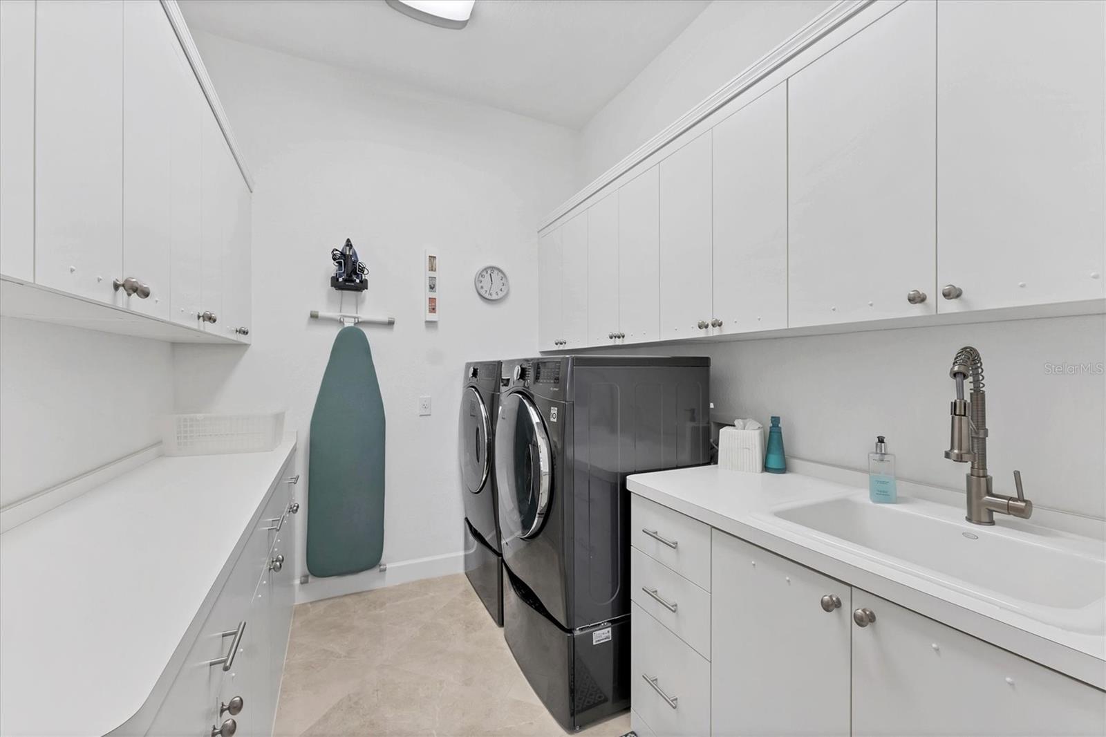 UNIVERSITY PARK COUNTRY CLUB - Residential