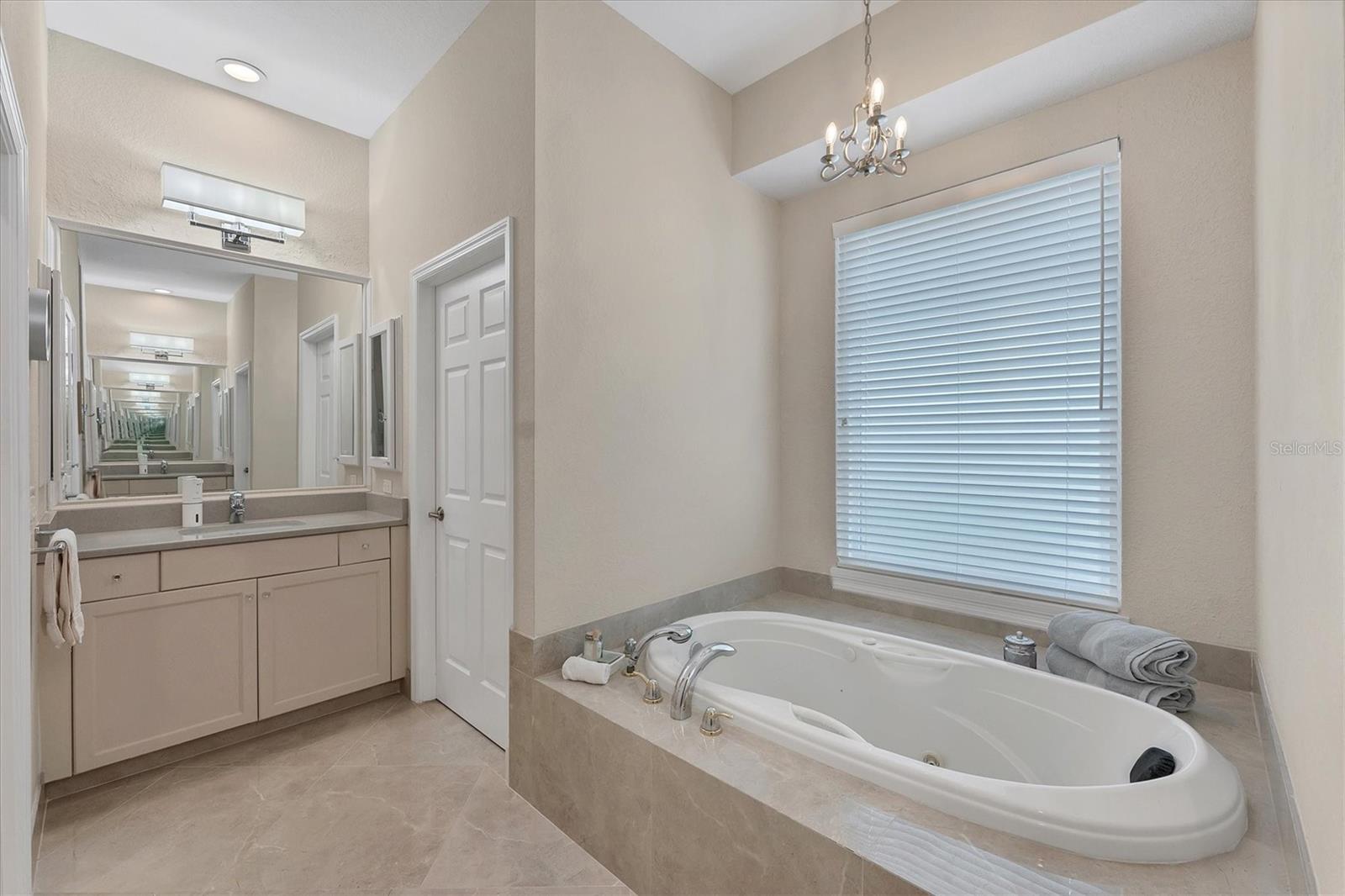 UNIVERSITY PARK COUNTRY CLUB - Residential