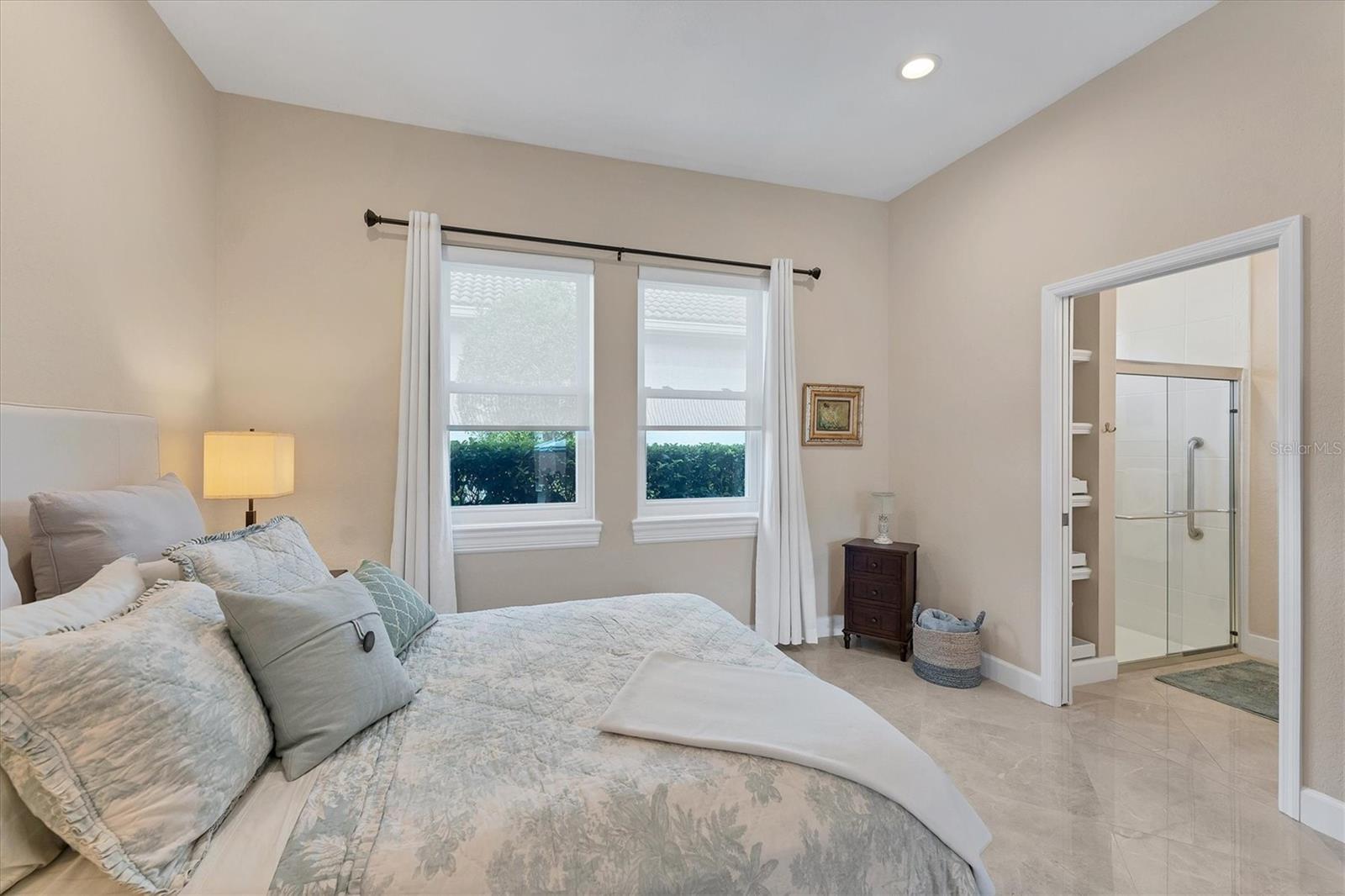 UNIVERSITY PARK COUNTRY CLUB - Residential