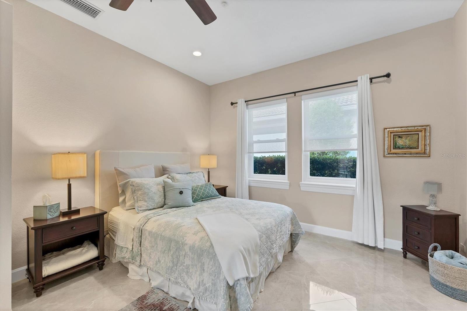 UNIVERSITY PARK COUNTRY CLUB - Residential