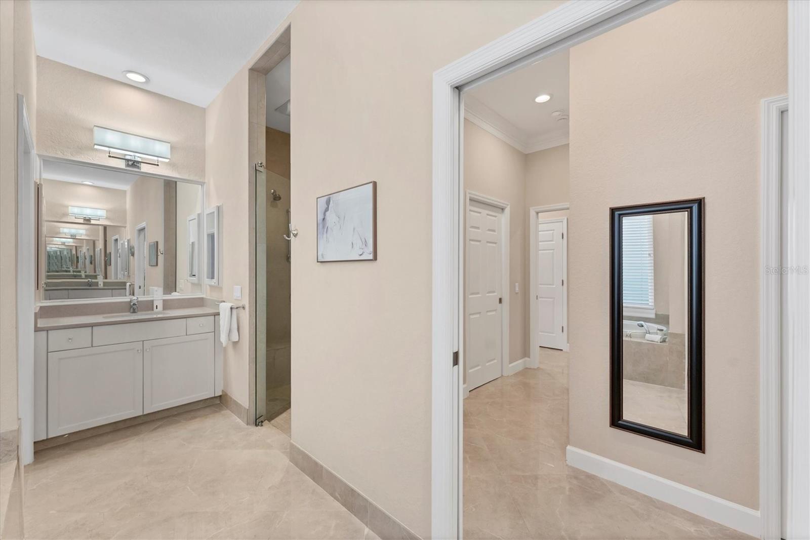 UNIVERSITY PARK COUNTRY CLUB - Residential