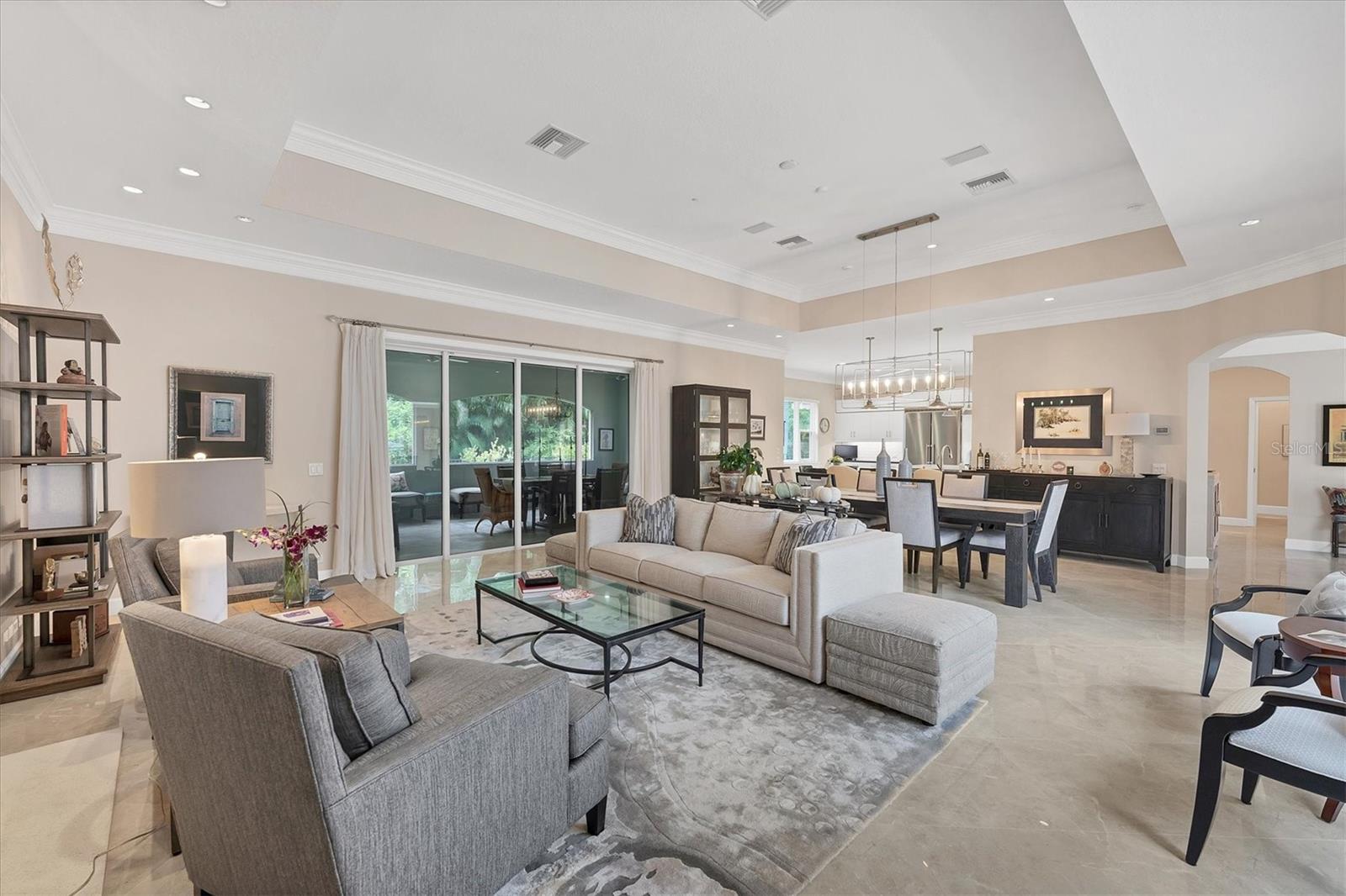 UNIVERSITY PARK COUNTRY CLUB - Residential