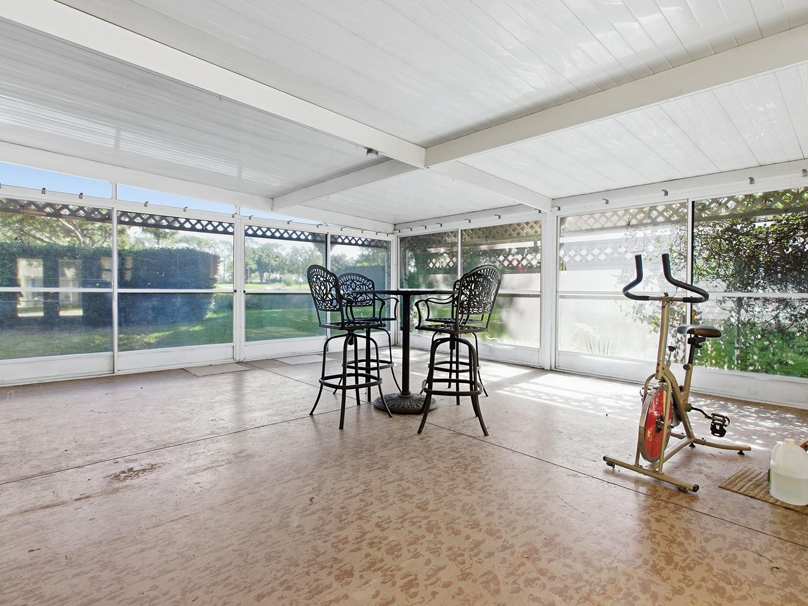 LADY LAKE ORANGE BLOSSOM GARDENS UNIT 15 - Residential