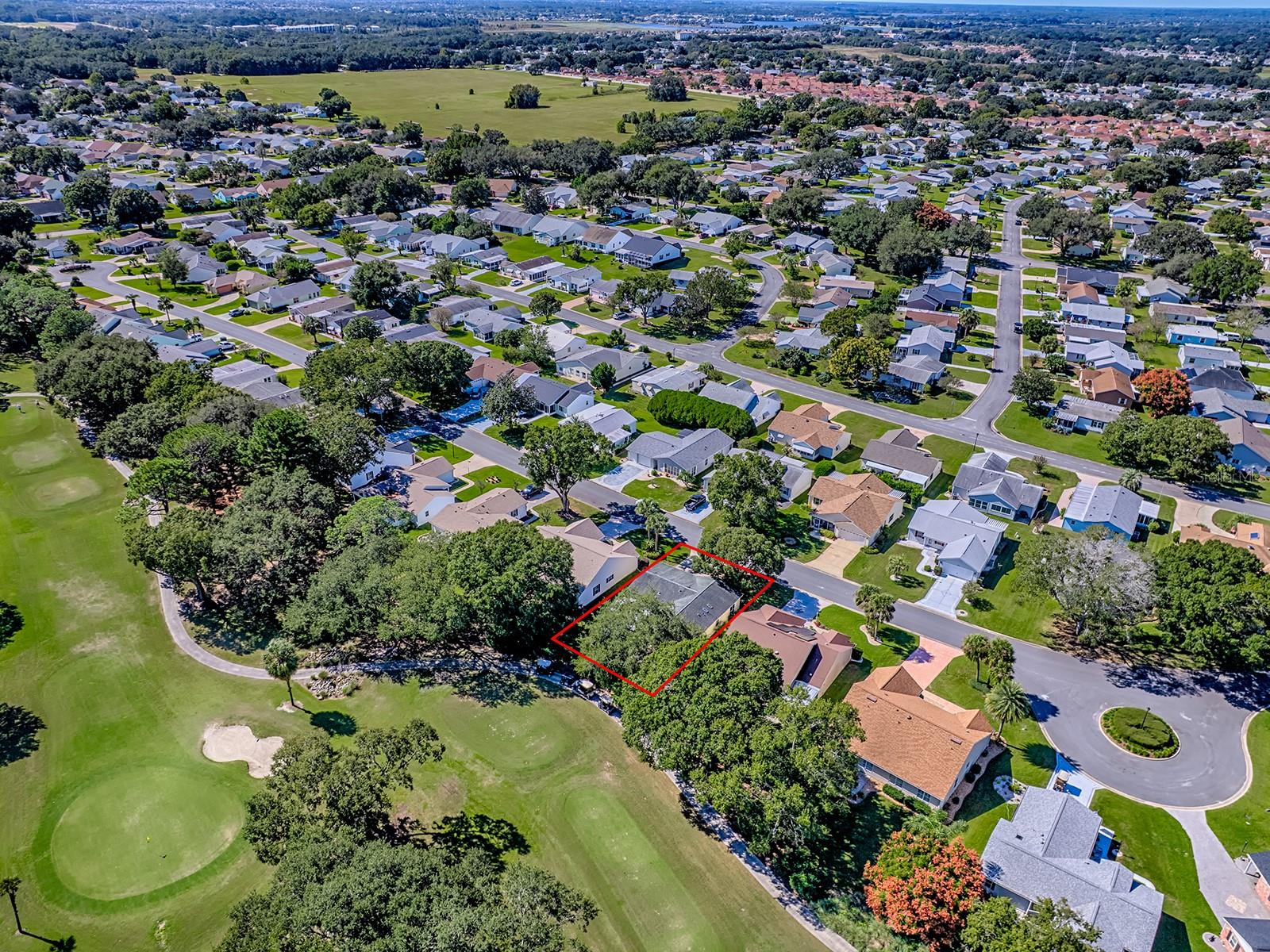 LADY LAKE ORANGE BLOSSOM GARDENS UNIT 15 - Residential