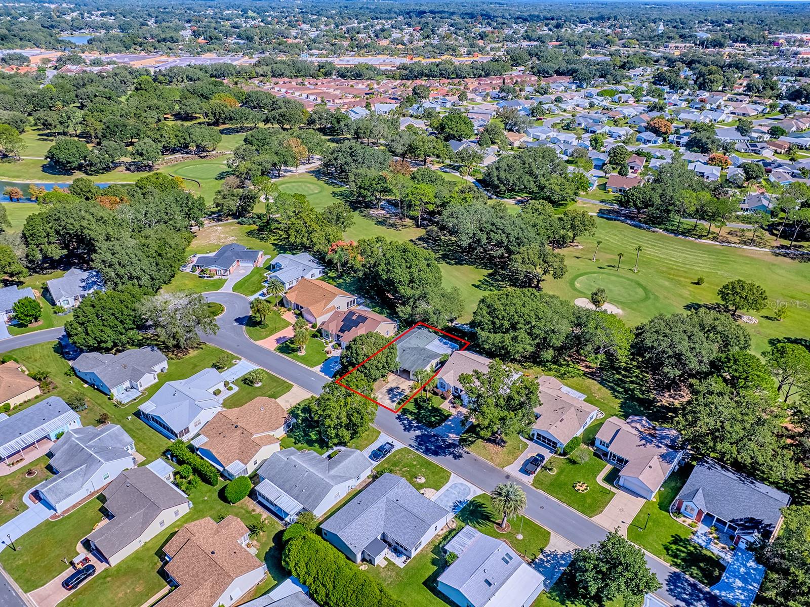LADY LAKE ORANGE BLOSSOM GARDENS UNIT 15 - Residential