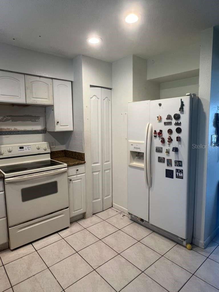 217 CITRUS DR
