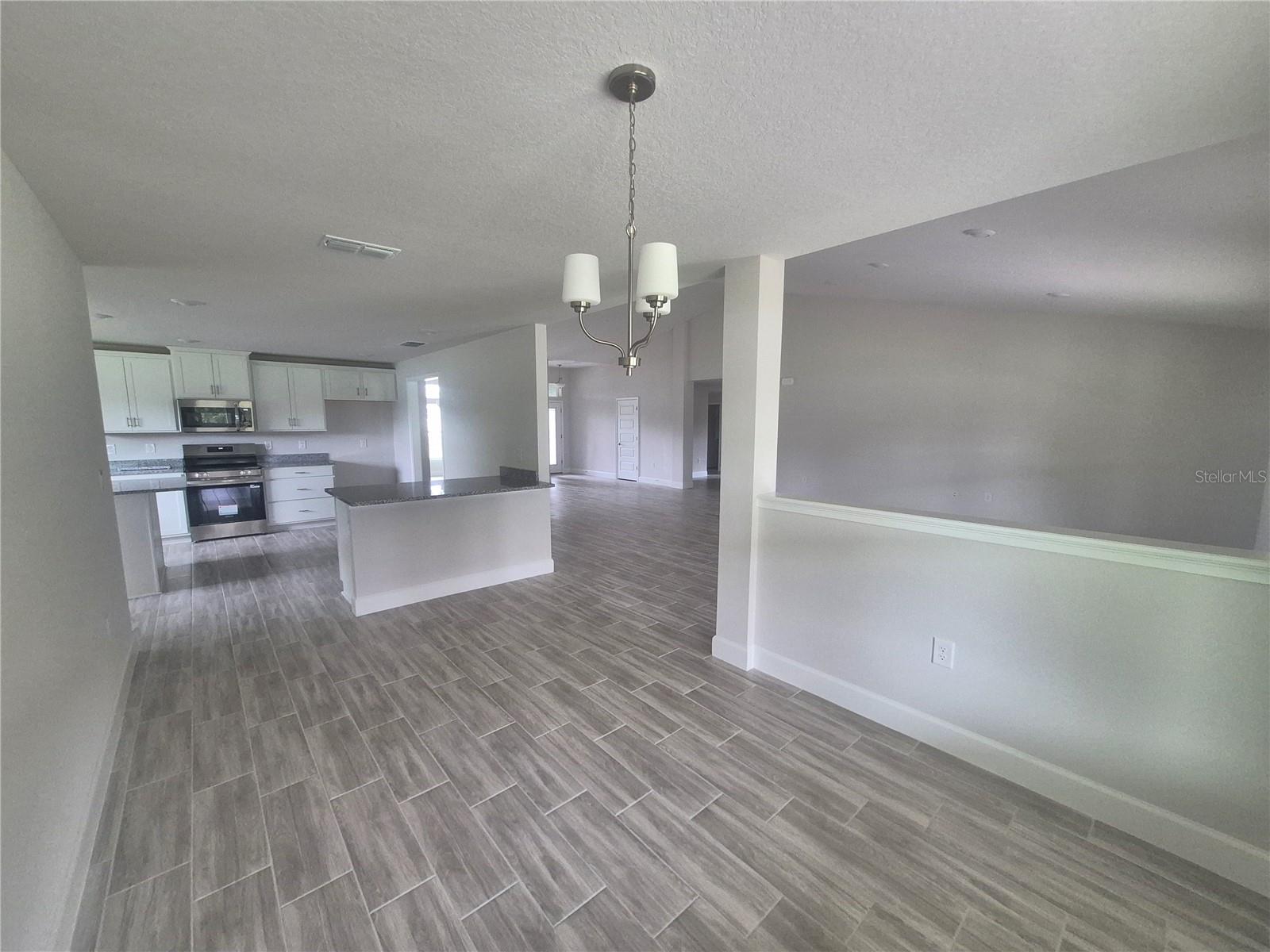HILL COUNTRY ESTATES - Residential
