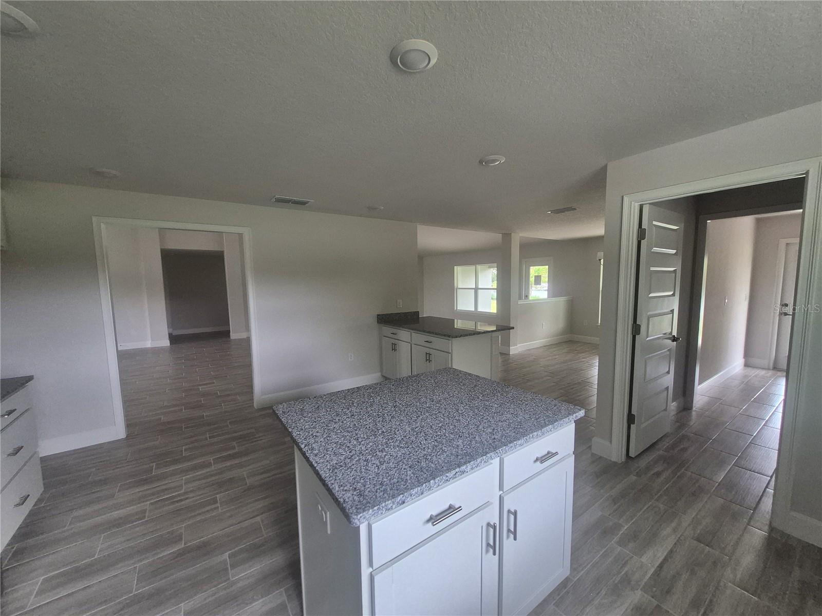 HILL COUNTRY ESTATES - Residential