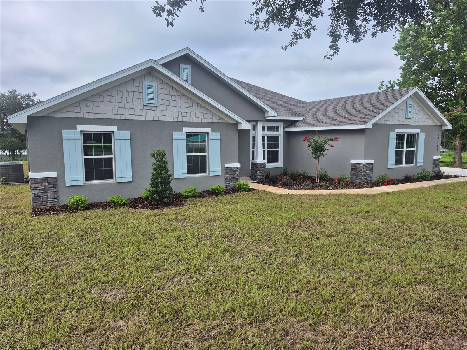 HILL COUNTRY ESTATES - Residential