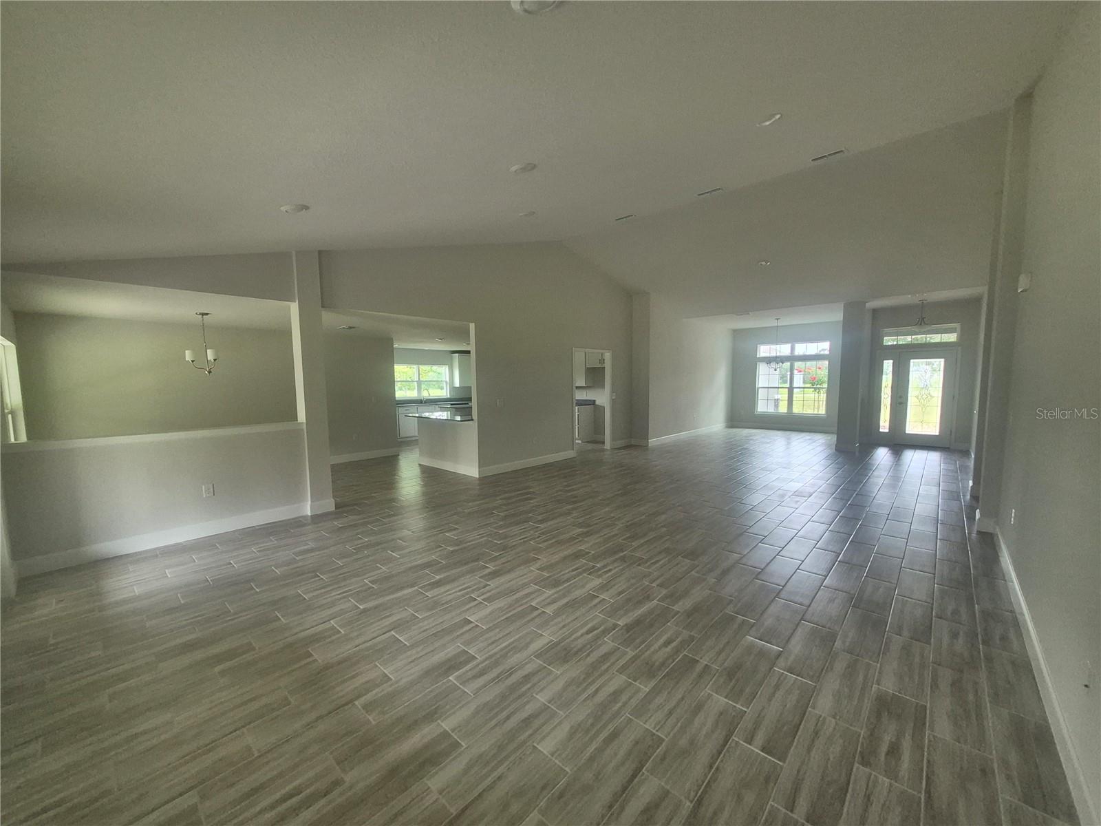 HILL COUNTRY ESTATES - Residential