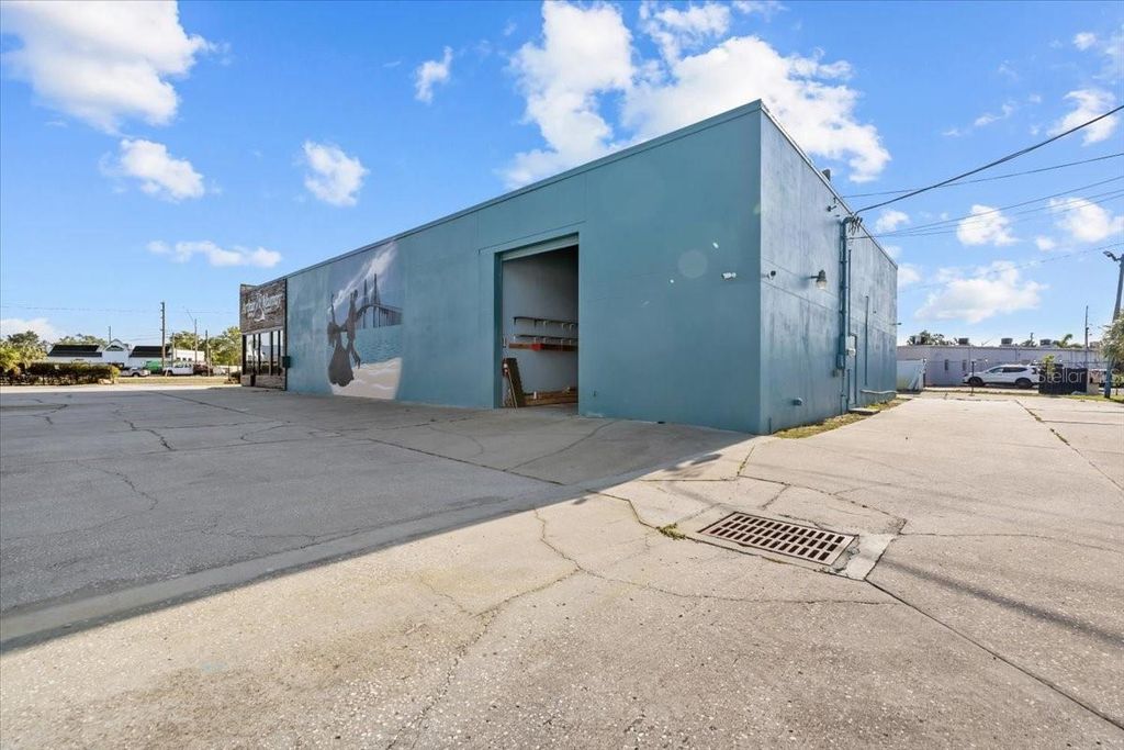 Photo of 3350 Tyrone Boulevard N, St Petersburg, FL 33710 (MLS # TB8387024)