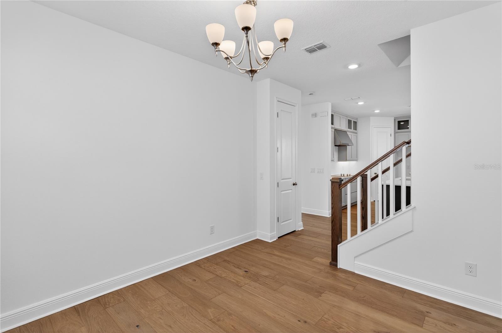 WESLYN PARK - Residential Lease