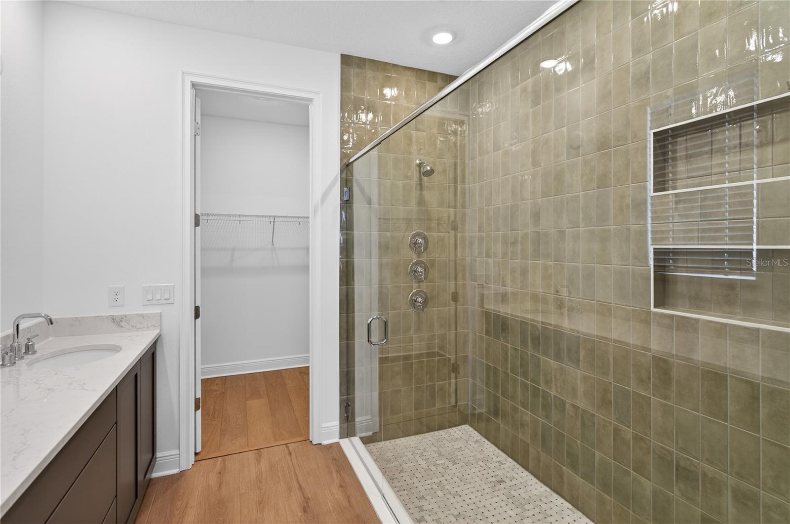 WESLYN PARK - Residential Lease