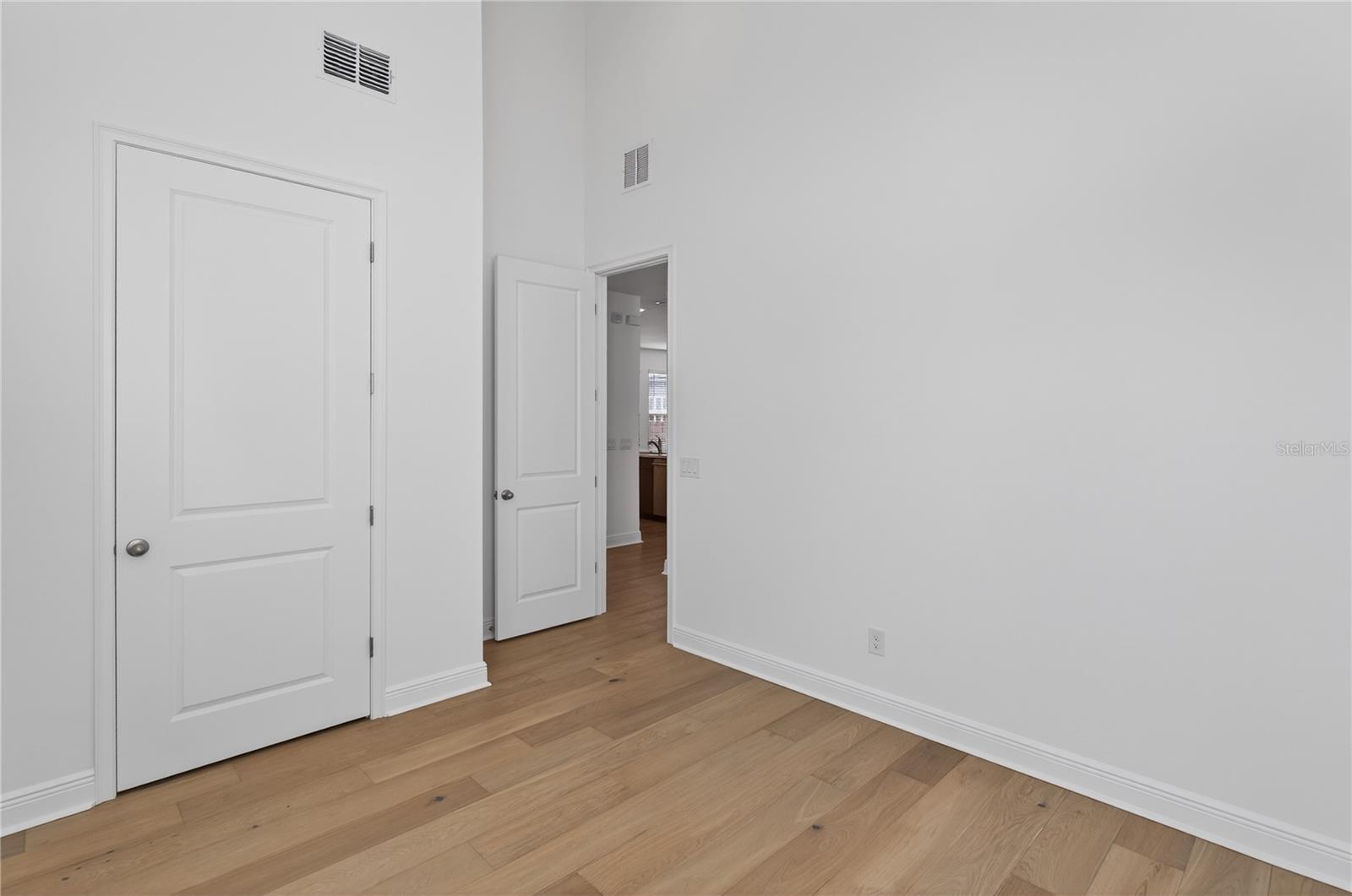 WESLYN PARK - Residential Lease