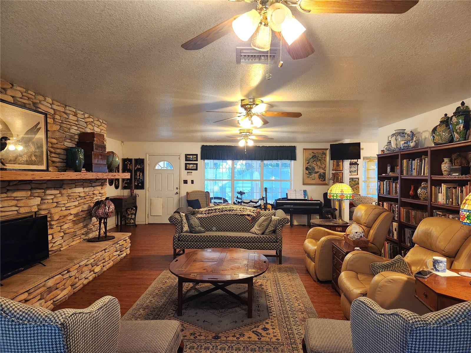 ACREAGE NONSUB - Residential