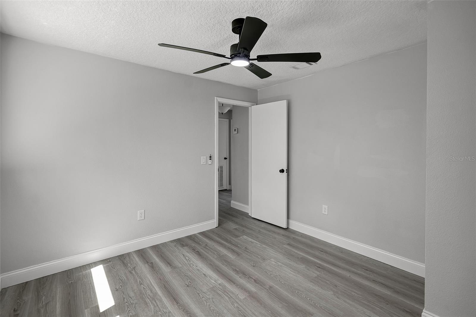 LAKE IDYLL ESTATES - Residential Lease