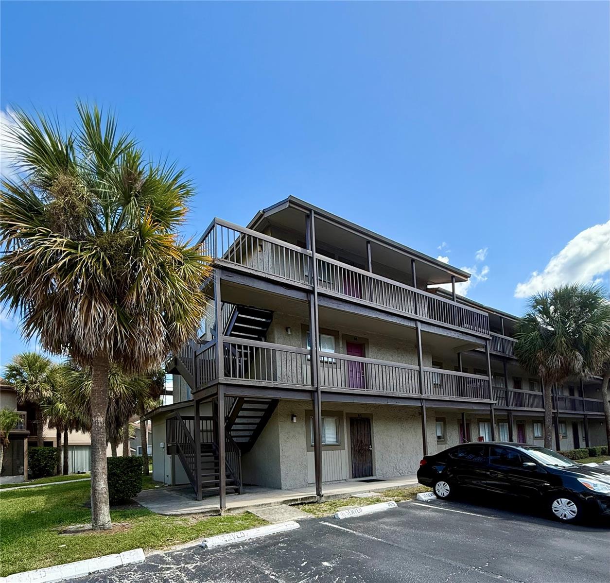 1 bed, 1.5 full bath 3rd floor condo in North Bay Village a gated community. Enjoy this open floor plan for comfortable living and entertaining. NO CARPET! Spacious living space with a slider leading to a covered private patio where you can enjoy your morning coffeeor even glass of wine. Generously sized bedroom with a large walk in closet. Utilities included: Water, Sewer & Trash. This condo is centrally located for easy access to Tampa's best, Minutes from Tampa International Airport,Quick drives to downtown, beaches, major expressways (Veterans/589, Hillsborough Ave),Shopping, restaurants, grocery stores (Publix, Target, Starbucks), and Walmart nearby.
$75 APP fee/adult, $300 non-refundable pet fee each pet, security deposit equal to one month's rent, $75 tenant annual processing fee each household after acceptance, renter's insurance required.