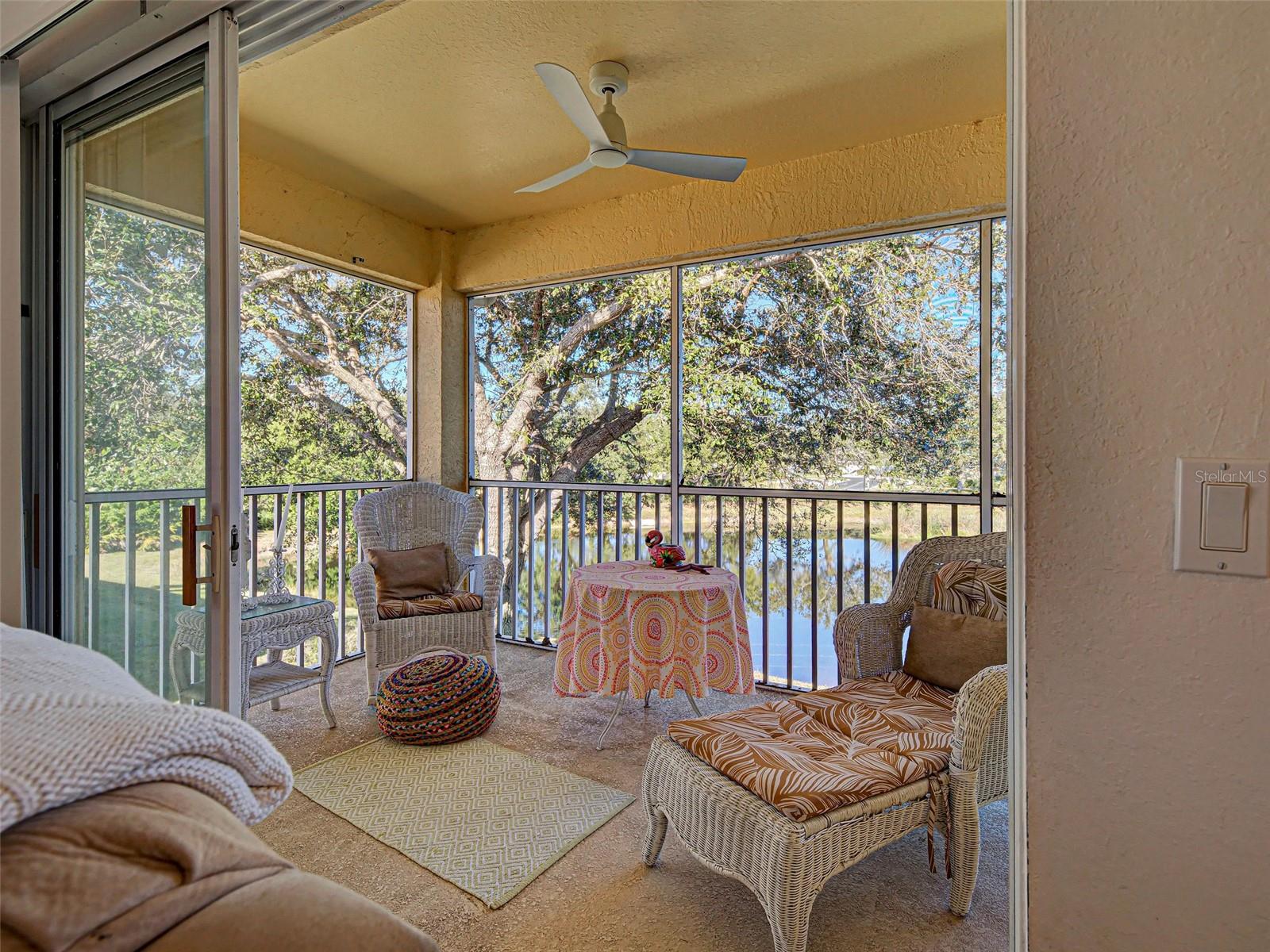 CASA DEL LAGO - Residential