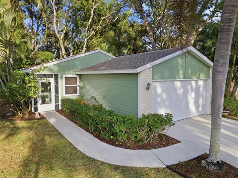 331 BEARDED OAKS CIRCLE SARASOTA FL 34232