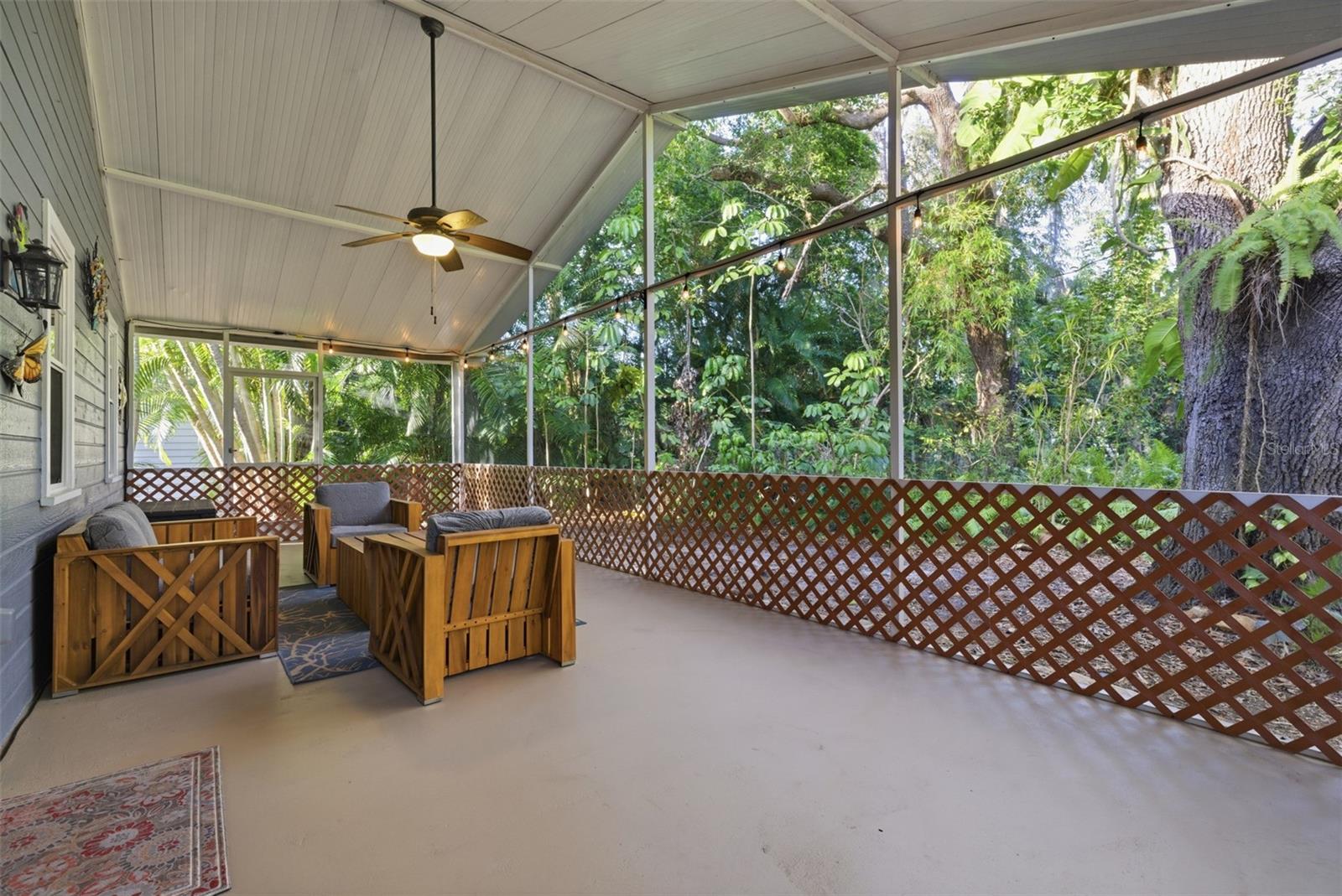 BEARDED OAKS - Residential