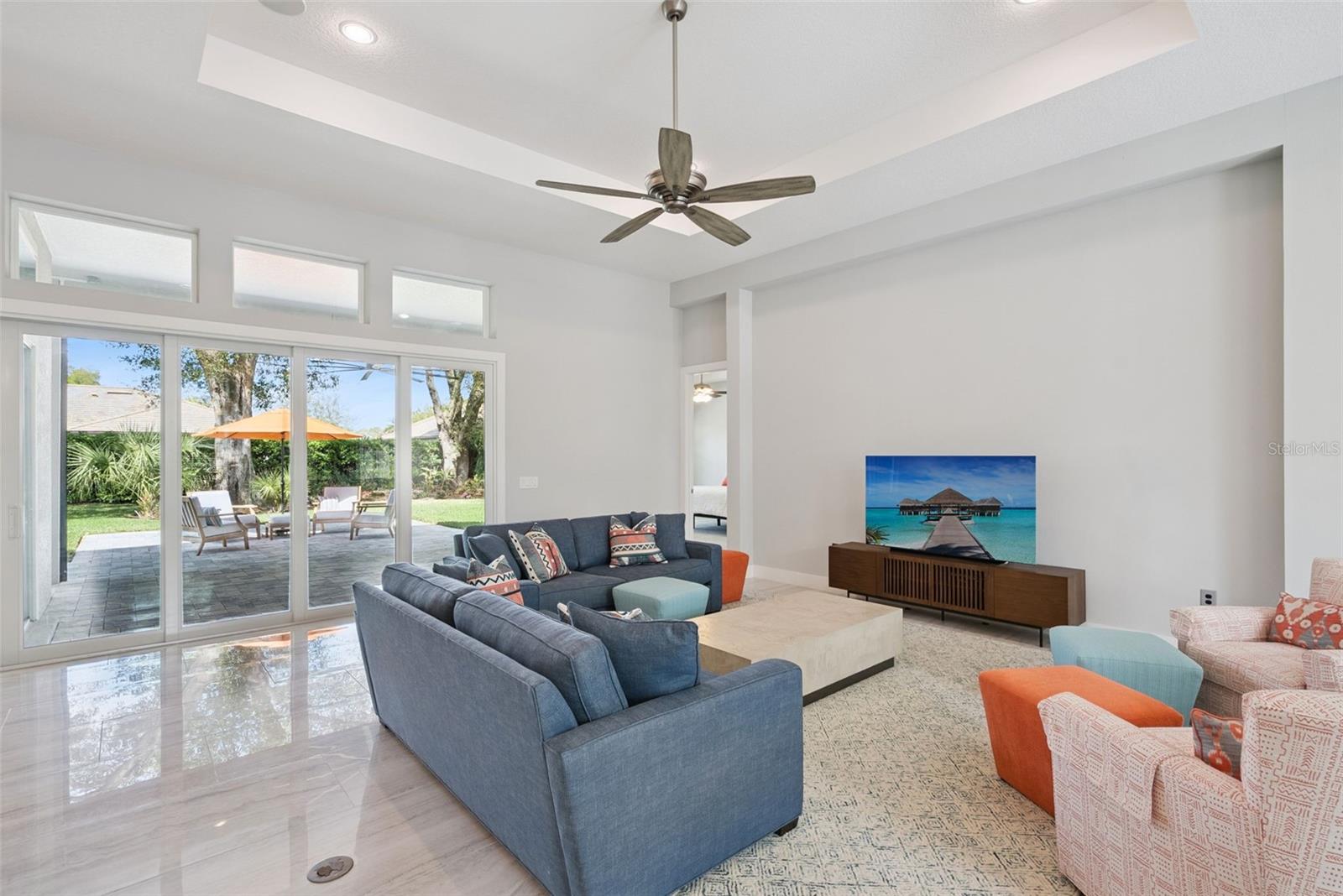 HEATHROW COUNTRY ESTATE - Residential