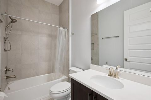 Tiny photo for 25855 Crossings Bluff Lane, Sorrento, FL 32776 (MLS # O6392701)