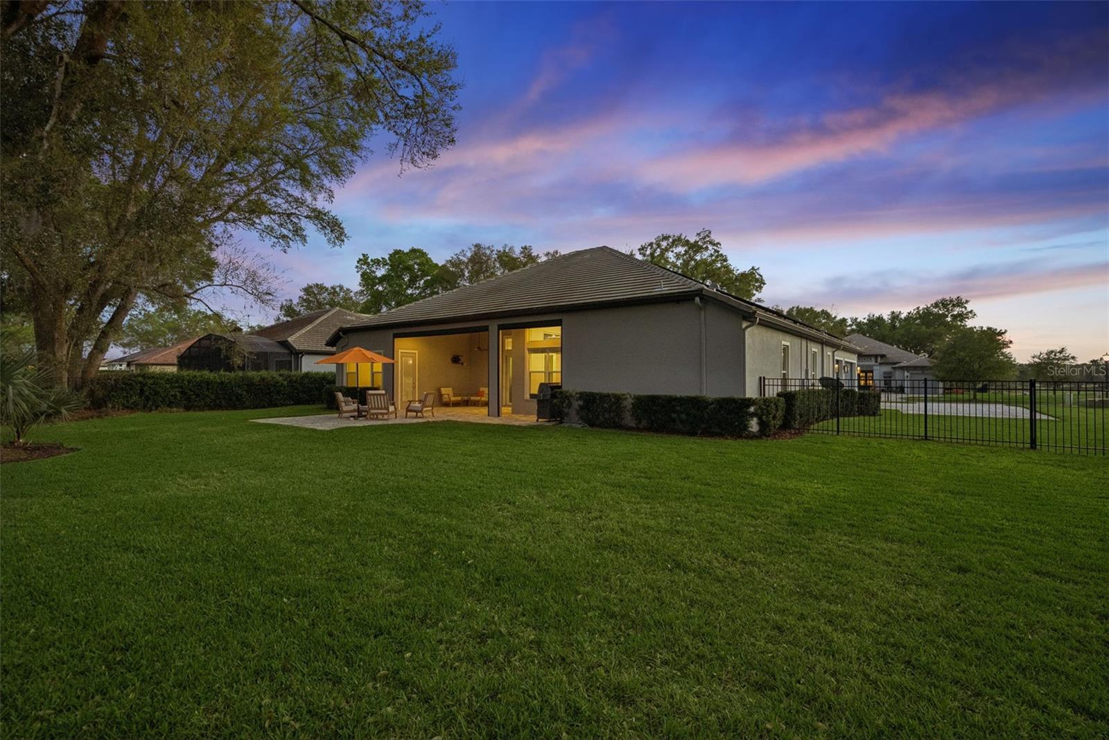 HEATHROW COUNTRY ESTATE - Residential