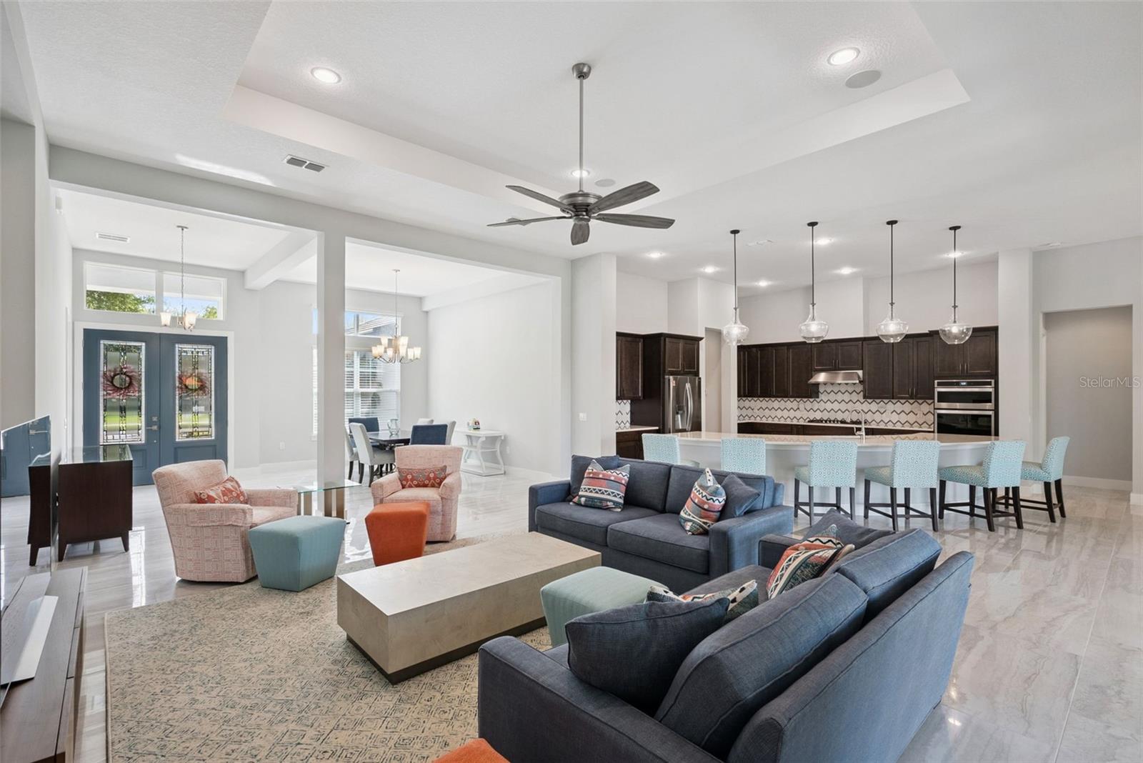 HEATHROW COUNTRY ESTATE - Residential