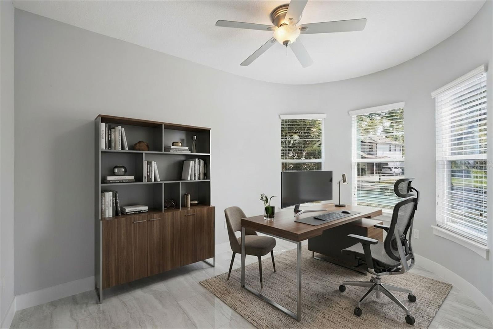 HEATHROW COUNTRY ESTATE - Residential