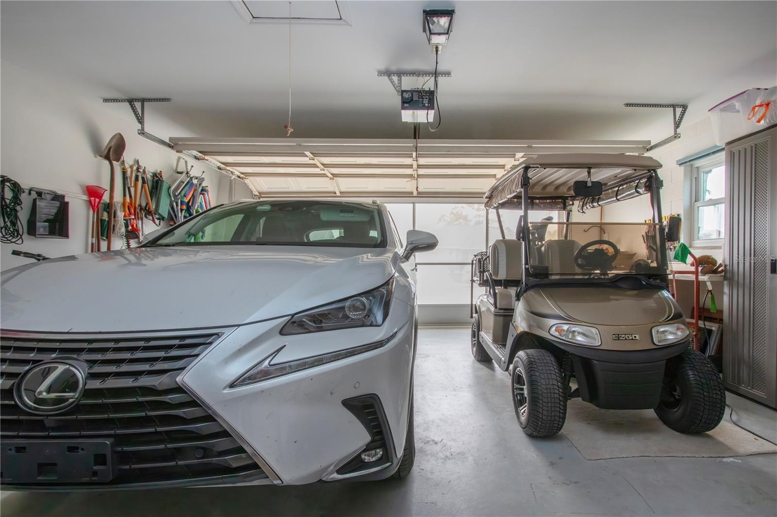 CALOOSA COUNTRY CLUB ESTATES U - Residential