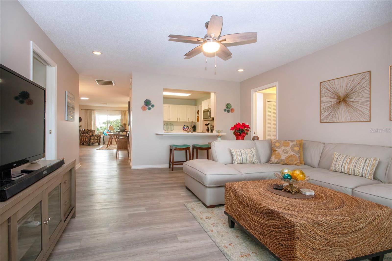 CALOOSA COUNTRY CLUB ESTATES U - Residential