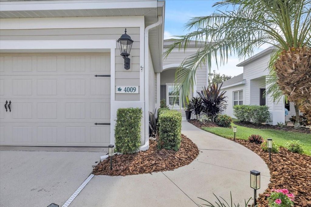 Photo of 4009 Wildgrass Place, Parrish, FL 34219 (MLS # A4667994)