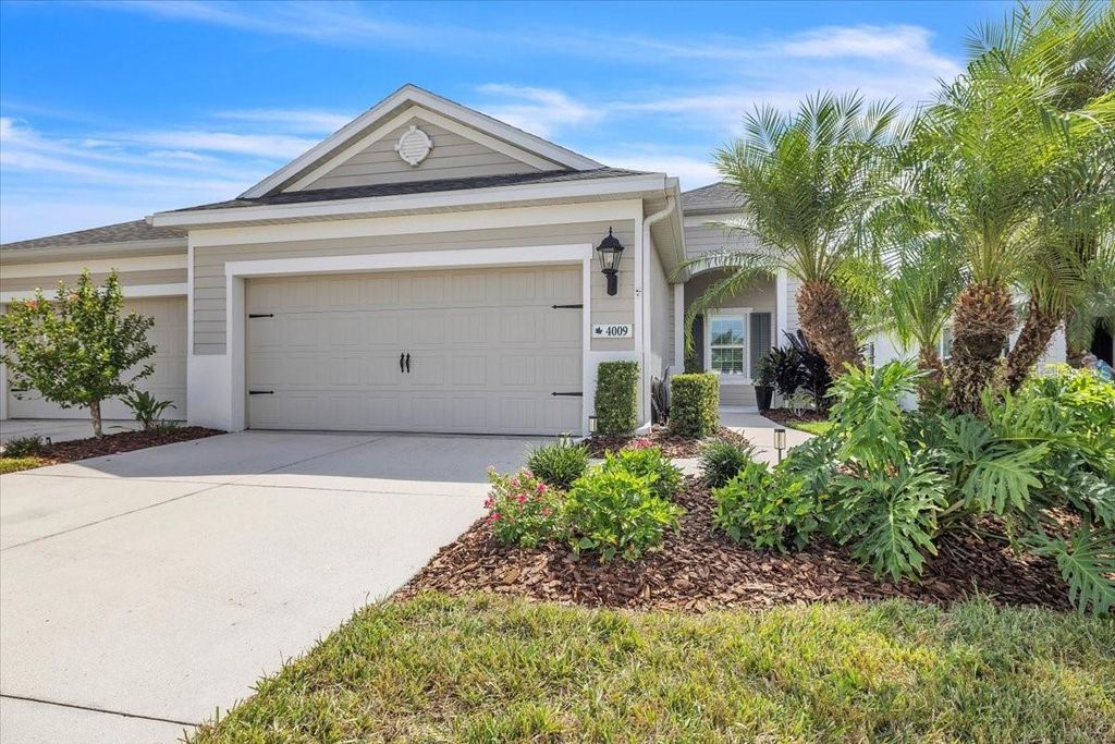 Photo of 4009 Wildgrass Place, Parrish, FL 34219 (MLS # A4667994)