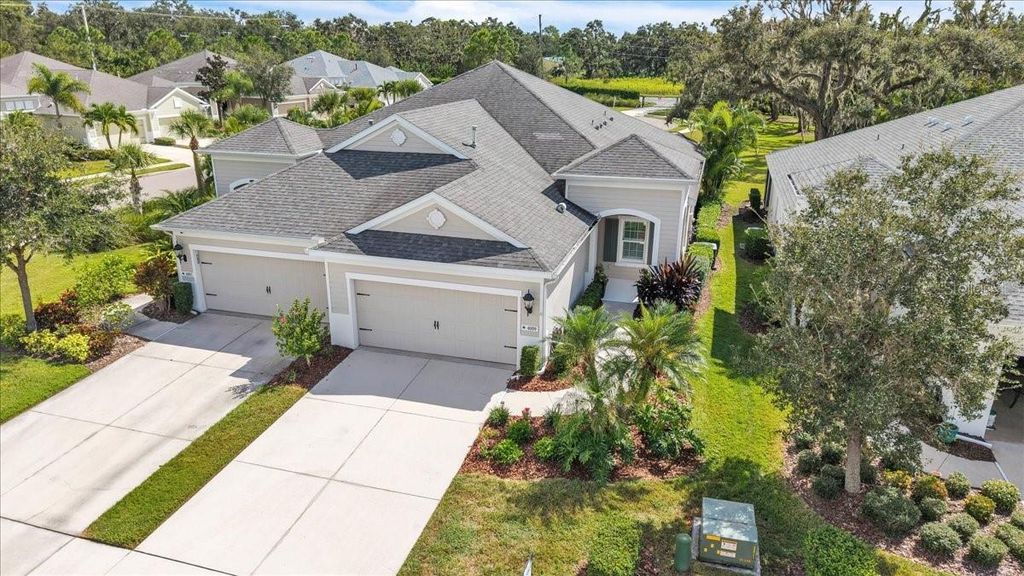 Photo of 4009 Wildgrass Place, Parrish, FL 34219 (MLS # A4667994)