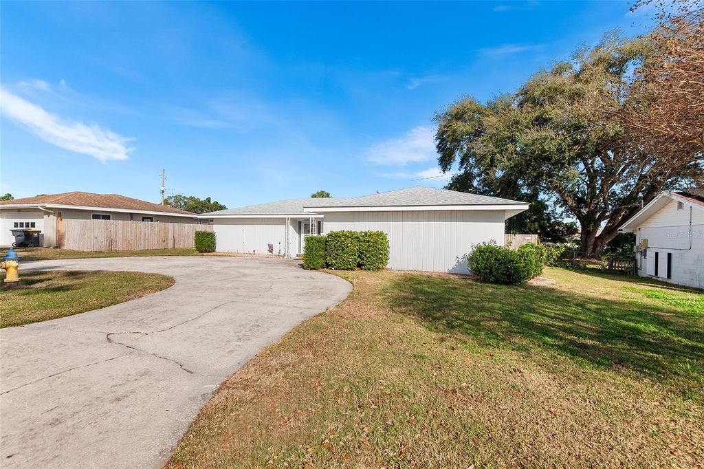 Photo of 241 Paine Drive, Winter Haven, FL 33884 (MLS # P4937288)