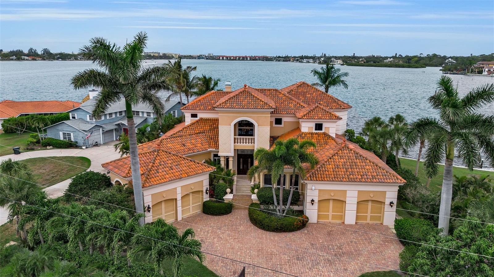 1541 CARIBBEAN DRIVE