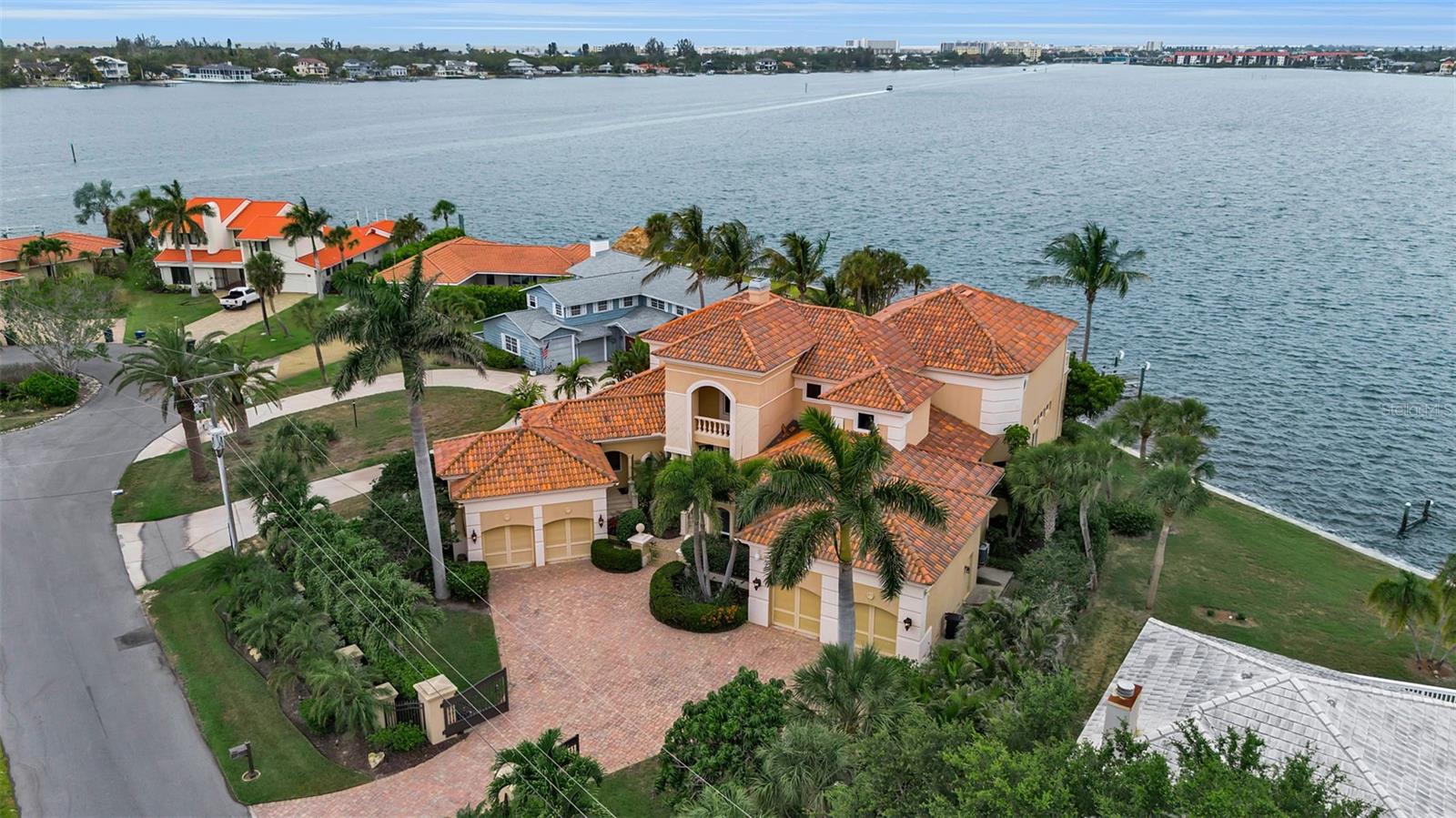 1541 CARIBBEAN DRIVE