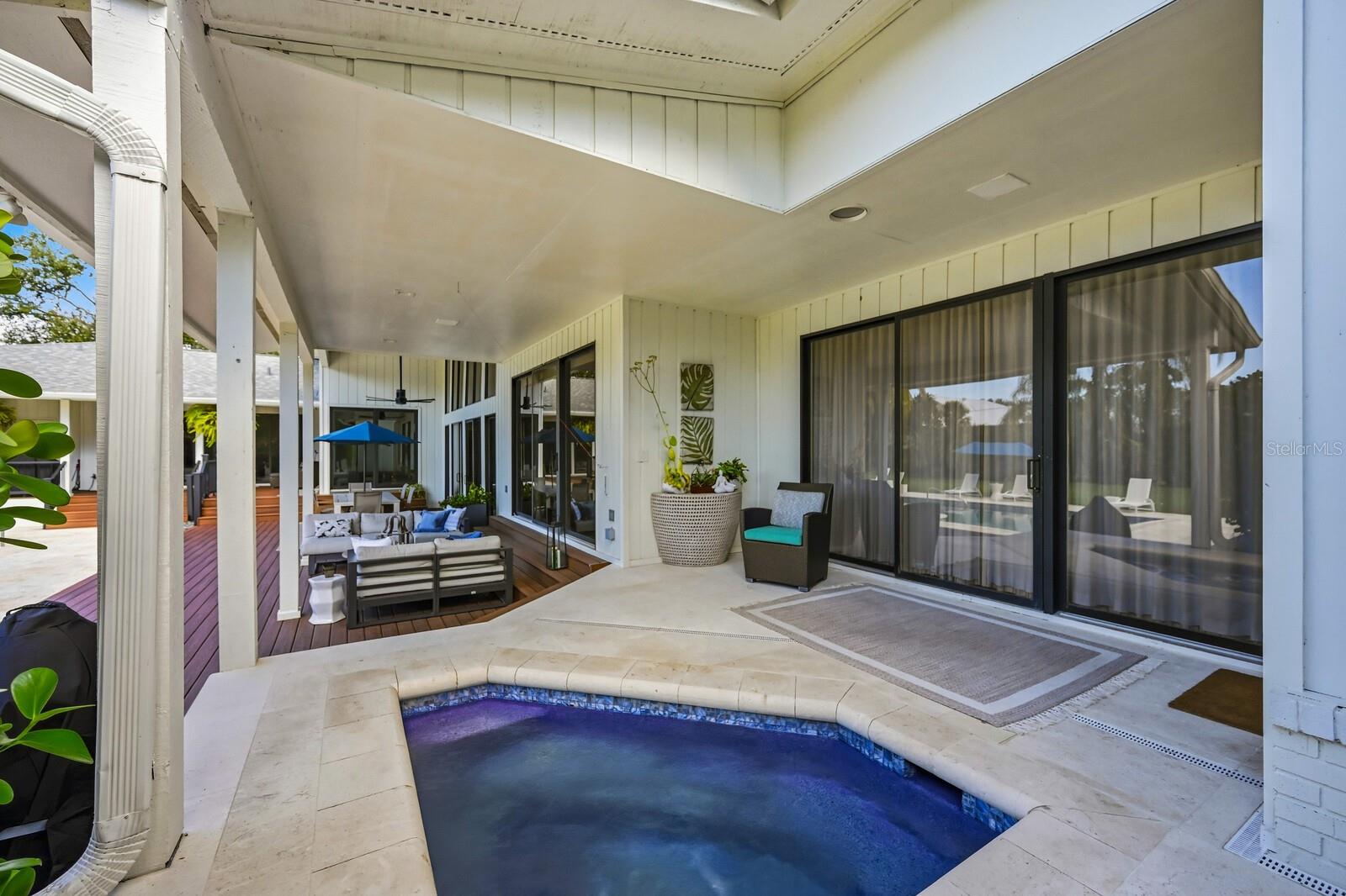 BENEVA OAKS - Residential