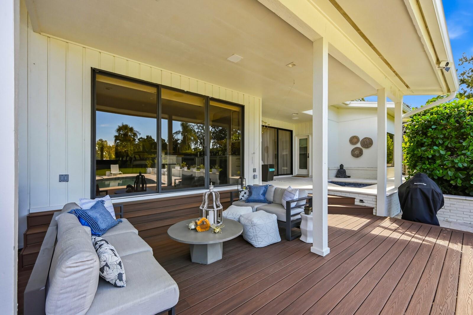 BENEVA OAKS - Residential