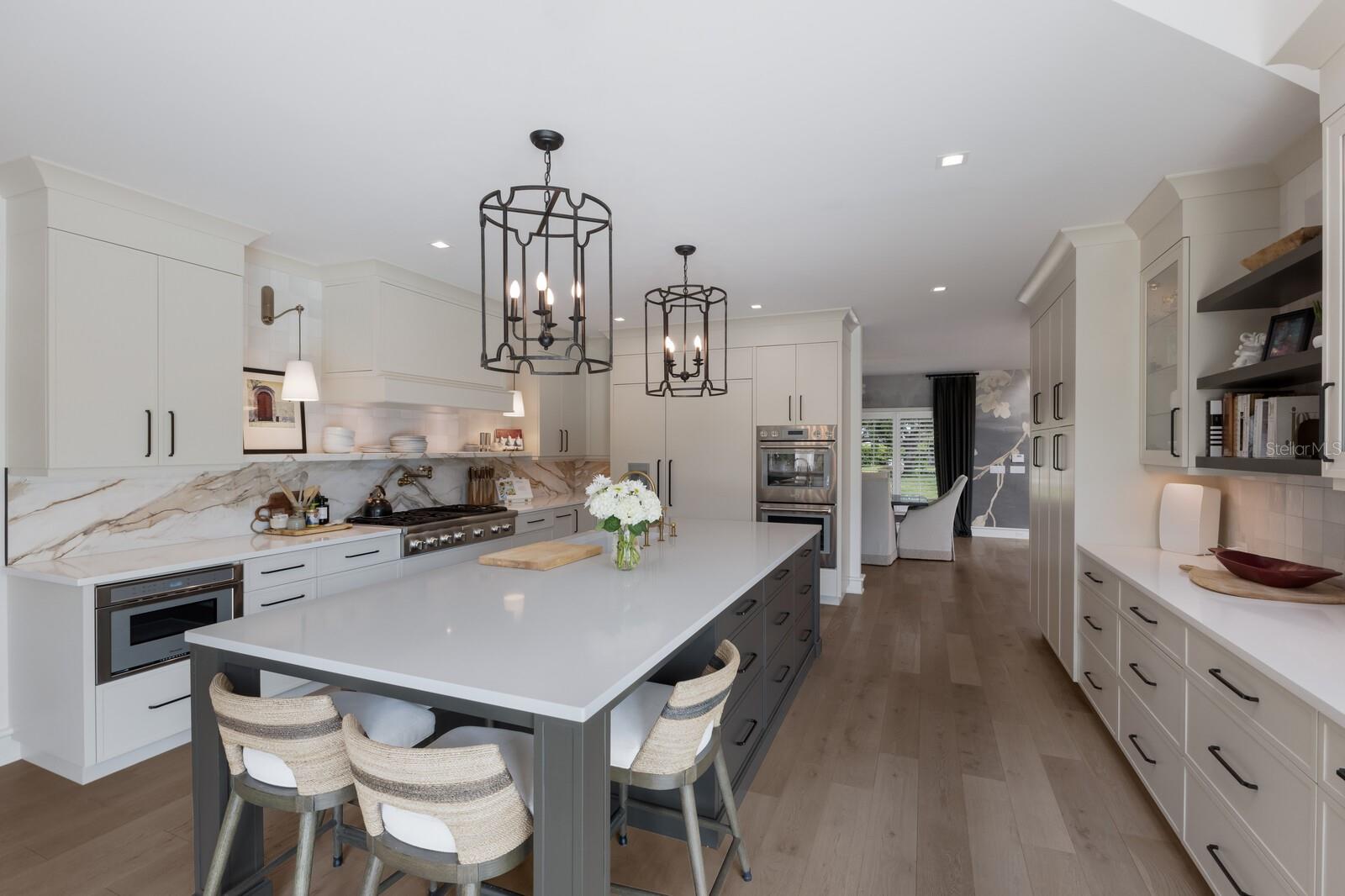 BENEVA OAKS - Residential